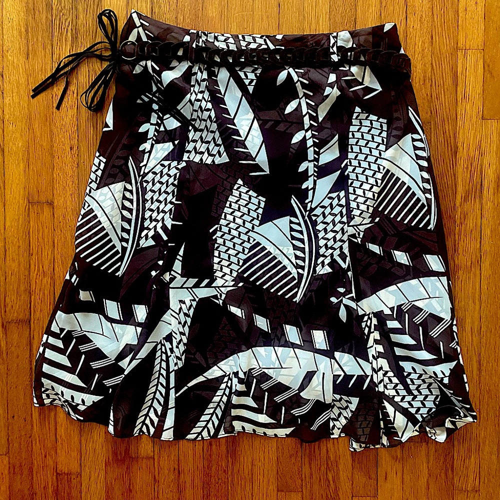 NINE & COMPANY Brown Patterned Skirt w Built-in Belt 🤎